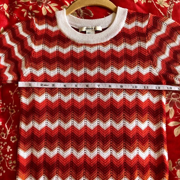 Colourful Retro Zig Zag Chevron Pointelle Sweater - Size S - Picture 12 of 13